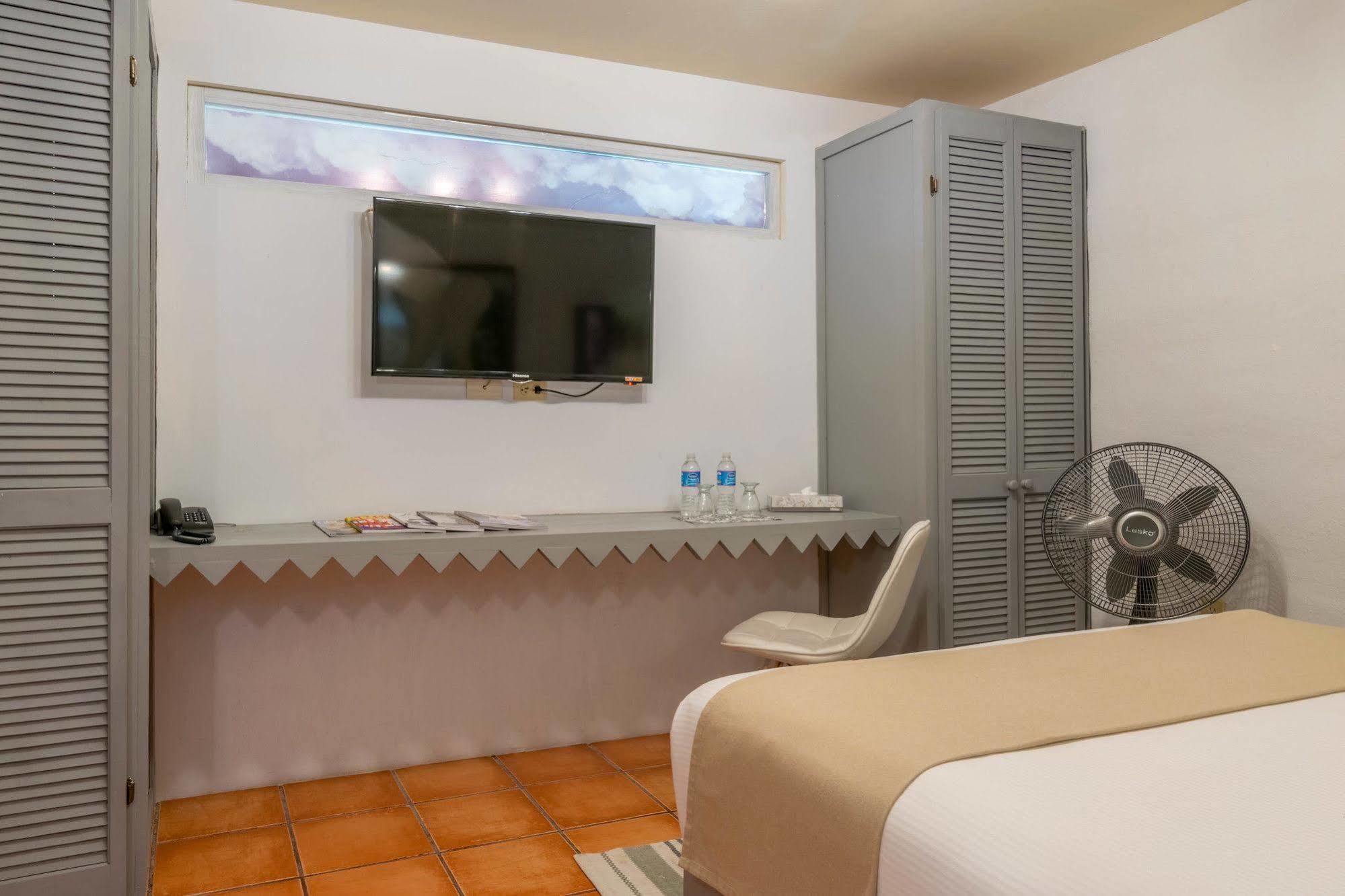 Hotel Damiana Boutique ケレタロ エクステリア 写真